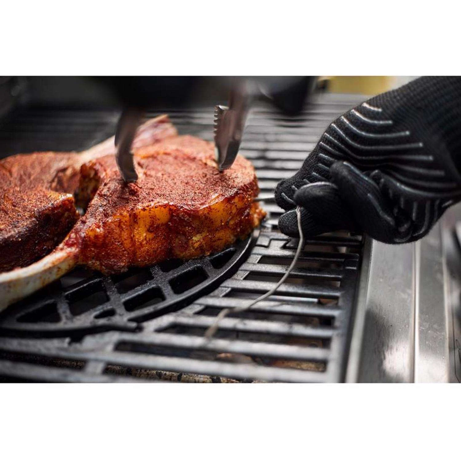 Weber Premium Fabric Grilling Glove 6.7 In. W 1 Pk - Image 4