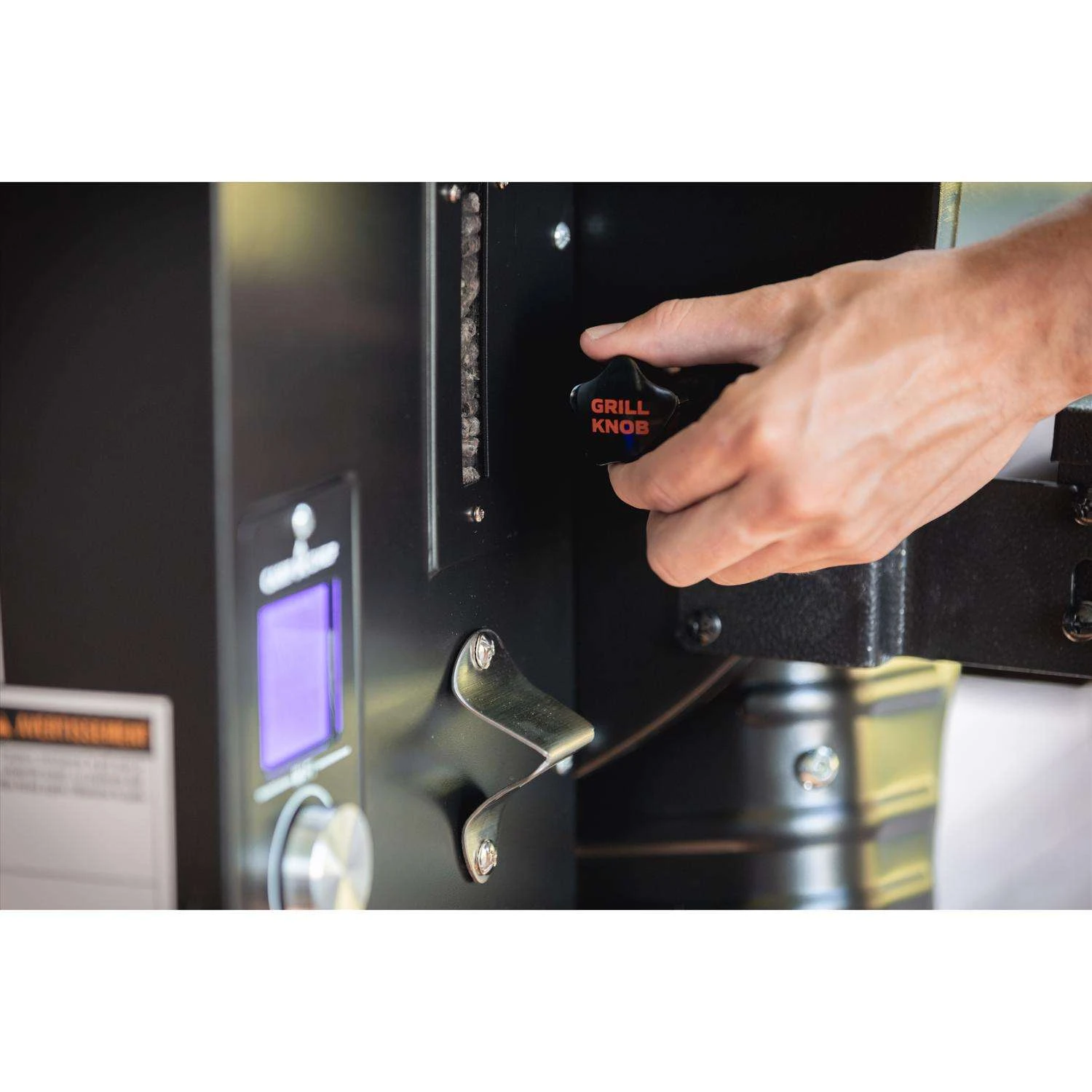 Camp Chef SmokePro Wood Pellet Bluetooth And WiFi Grill And Smoker Black - Image 10