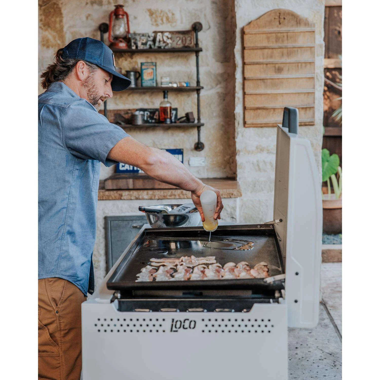 LoCo 2 Burner Liquid Propane Outdoor Griddle With Hood Gray - Image 6