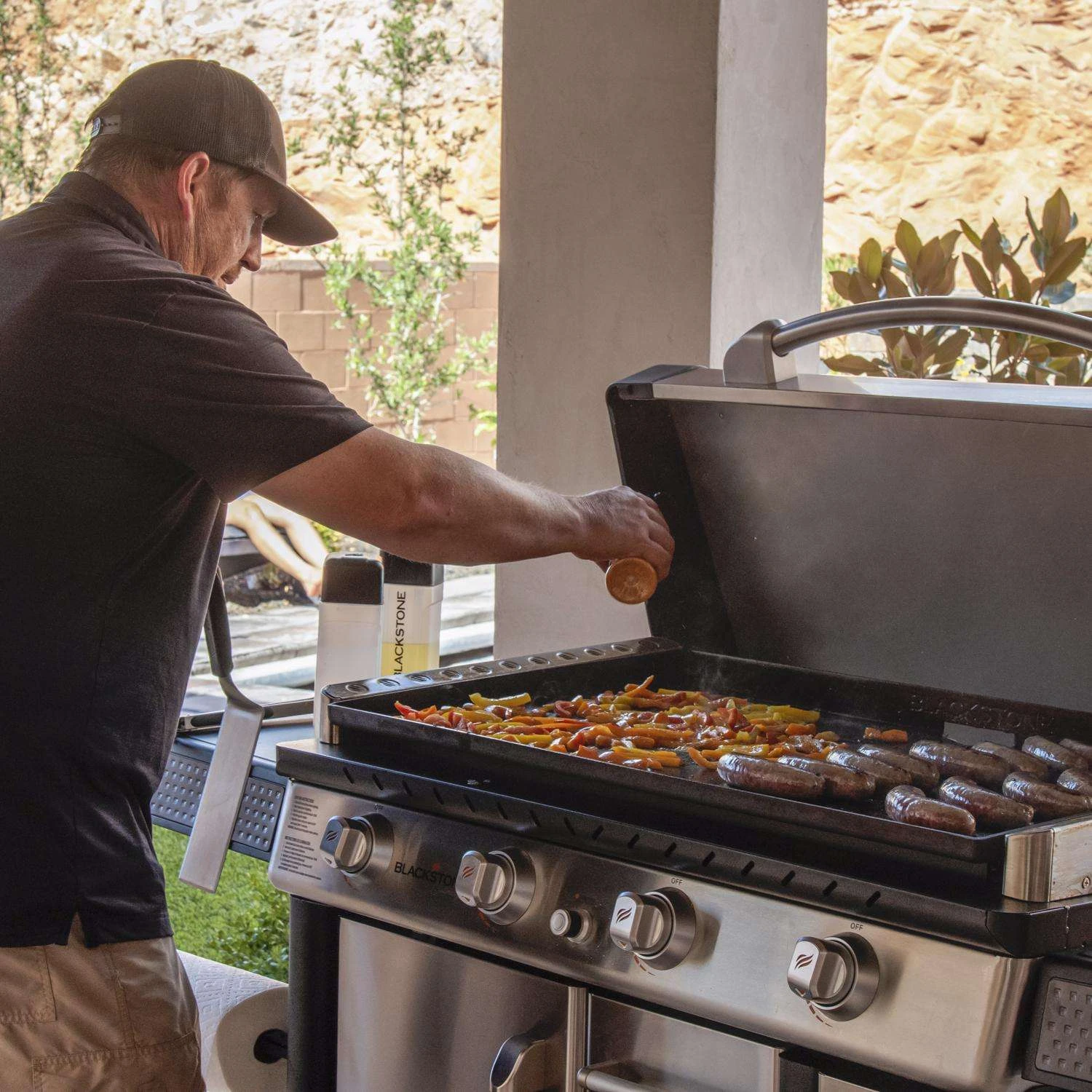 Blackstone 4 Burner Liquid Propane Outdoor Griddle Black/Silver - Image 9