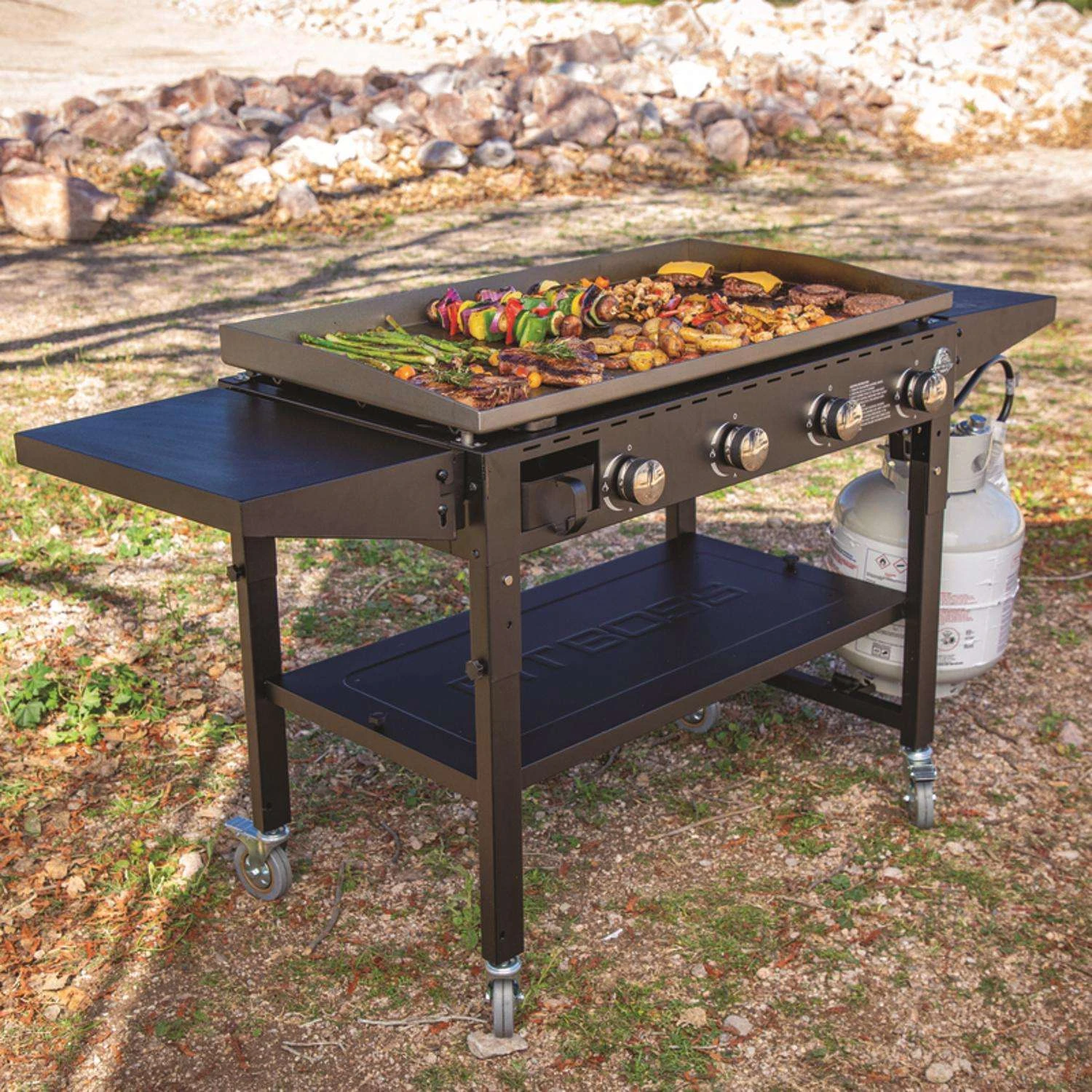 Pit Boss PB575GD4 Deluxe 4 Burner Liquid Propane Outdoor Griddle Black - Image 4