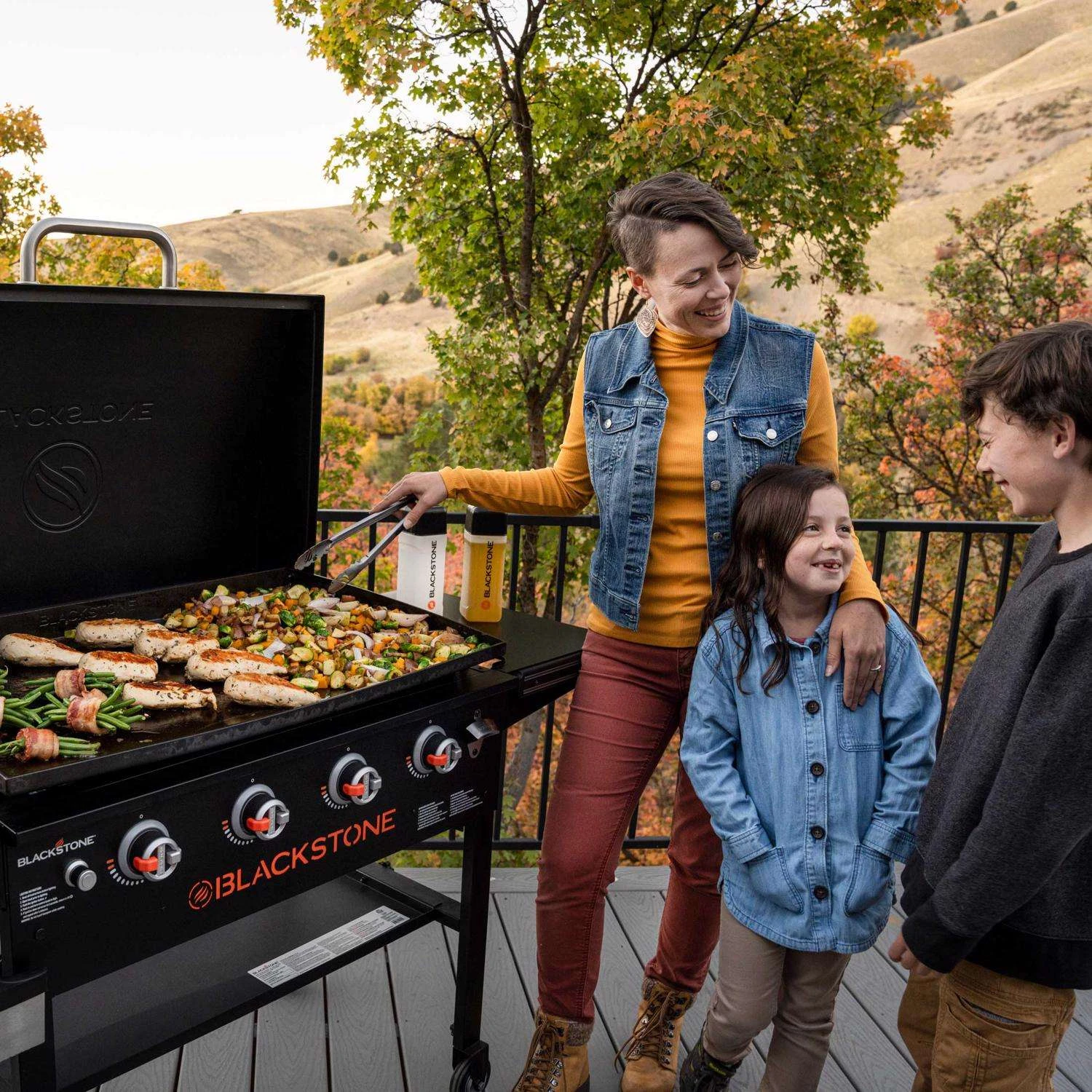 Blackstone 4 Burner Liquid Propane Outdoor Griddle Black - Image 8