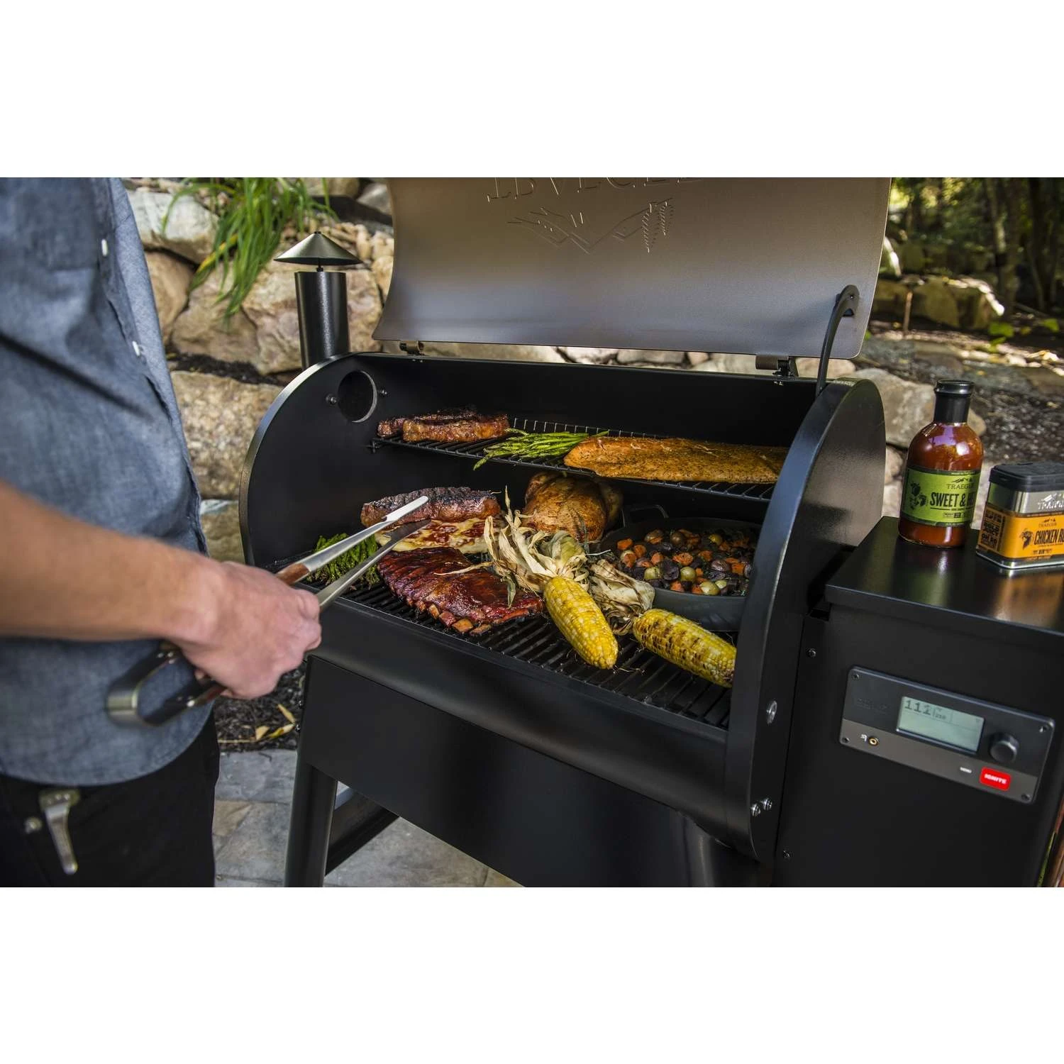 Traeger Pro 780 Wood Pellet WiFi Grill Bronze - Image 5