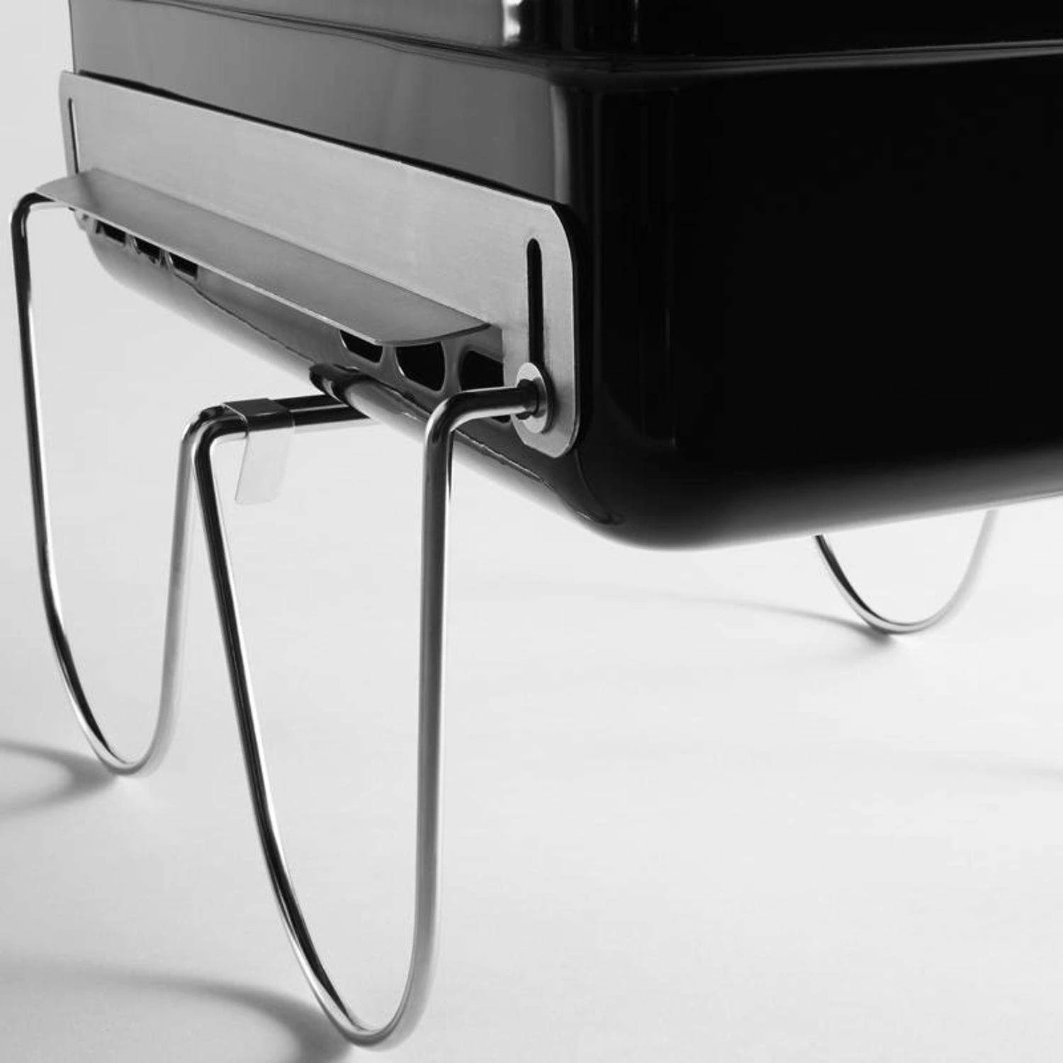 Weber 21 In. Go Anywhere Charcoal Grill Black - Image 5