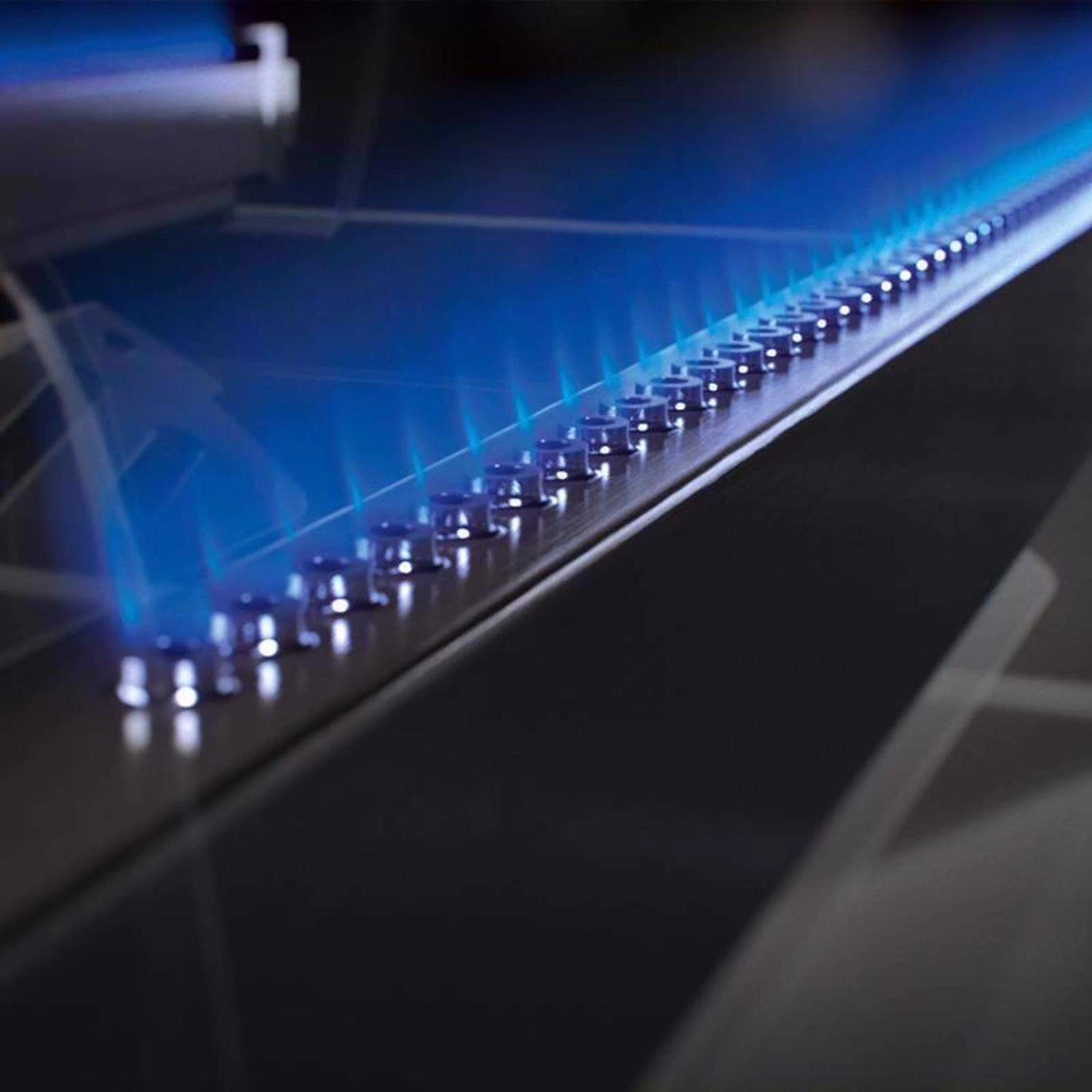 Weber Genesis E-435 4 Burner Liquid Propane Grill Black - Image 4