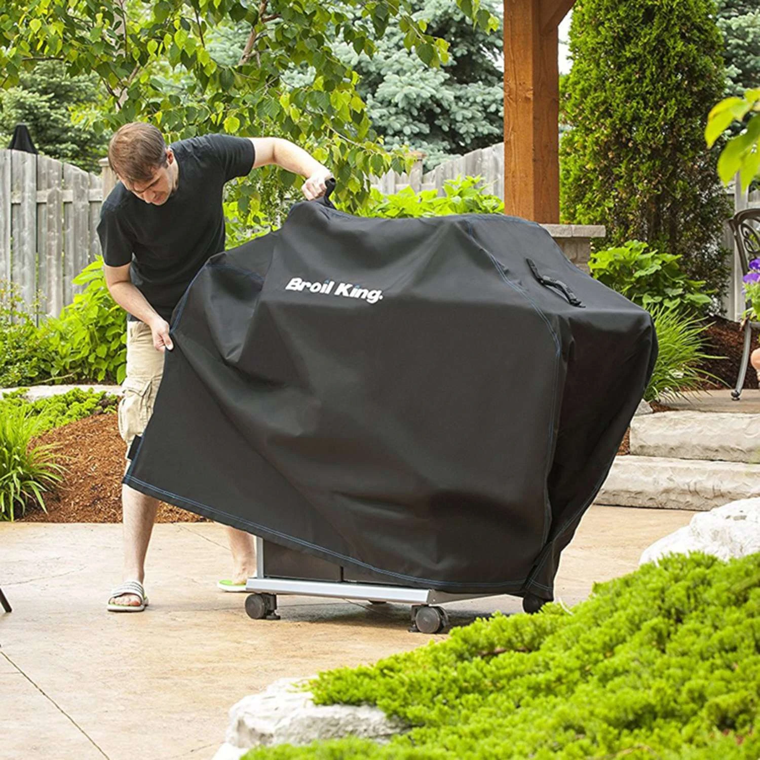 Broil King Black Grill Cover For Baron Pellet 400 - Image 4