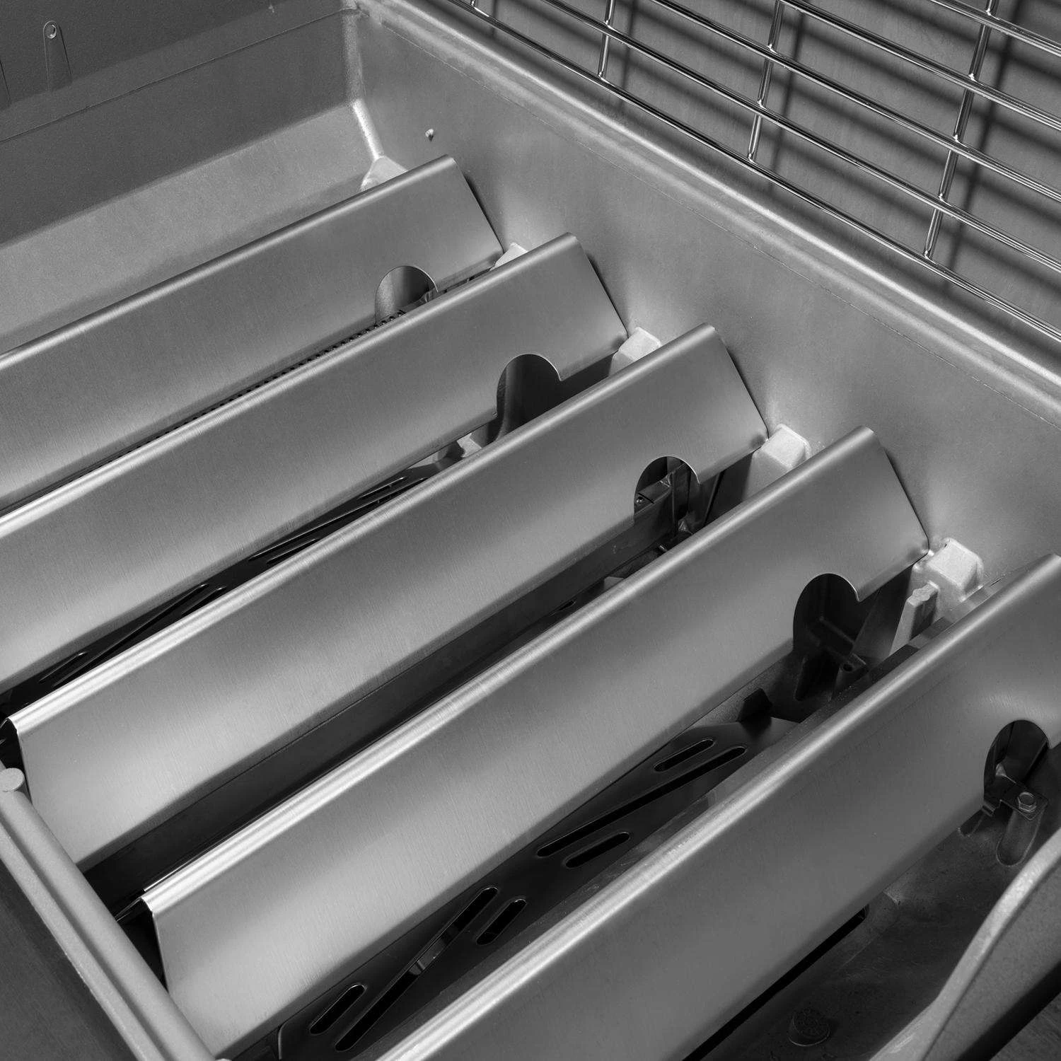 Weber Genesis II SX-335 3 Burner Natural Gas Bluetooth, WiFi Grill Stainless Steel - Image 4